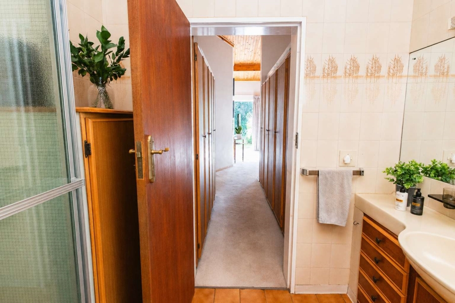 4 Bedroom Property for Sale in Heuwelsig Free State